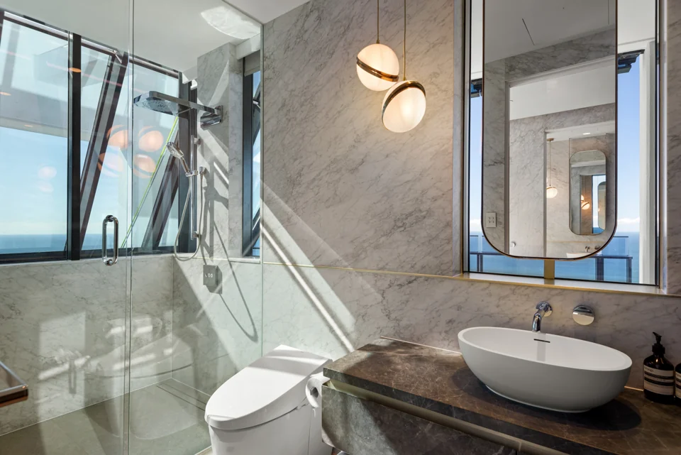 View stone bathroom finishes